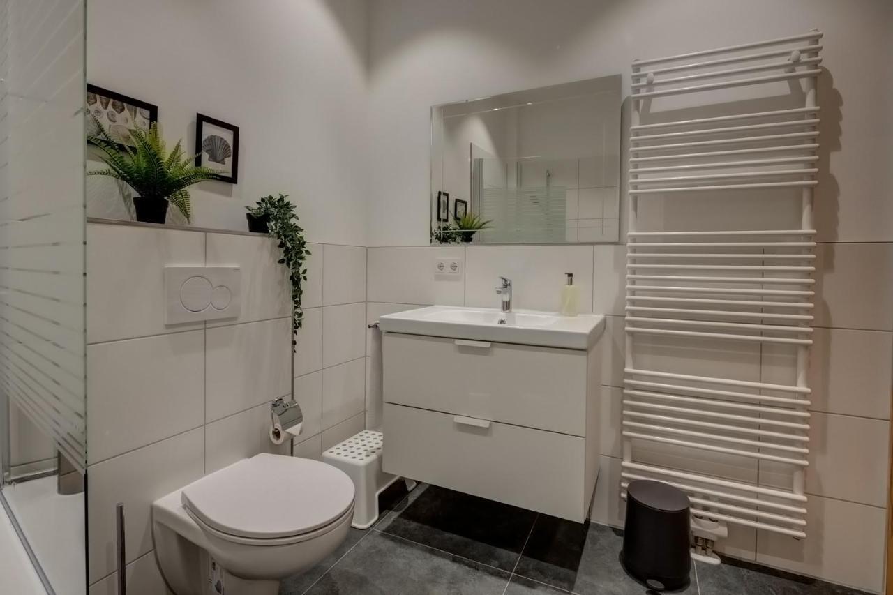 Kaza Guesthouse, Centrally Located 2 & 3 Bedroom Apartments In Augsbourg Extérieur photo