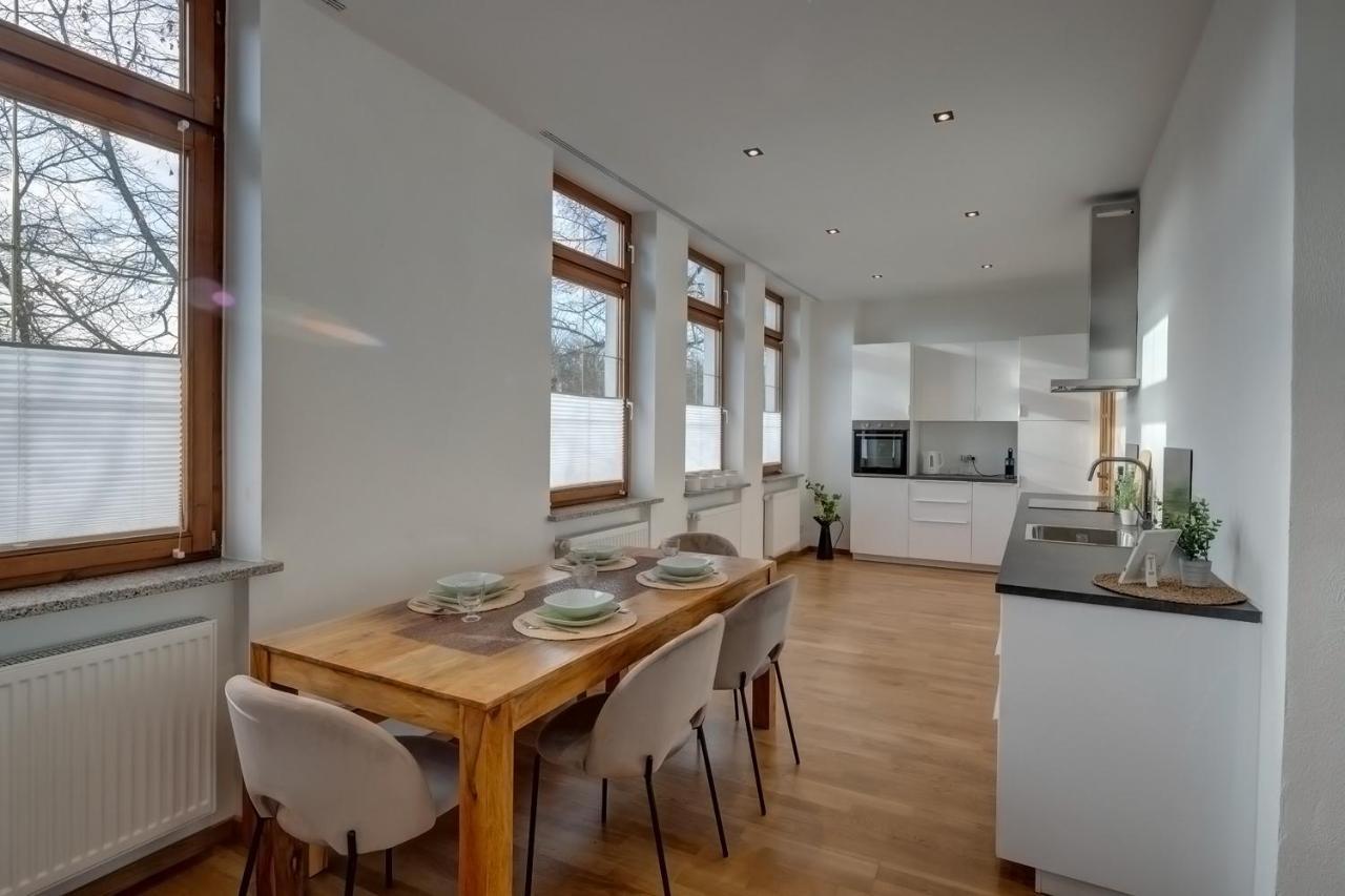 Kaza Guesthouse, Centrally Located 2 & 3 Bedroom Apartments In Augsbourg Extérieur photo