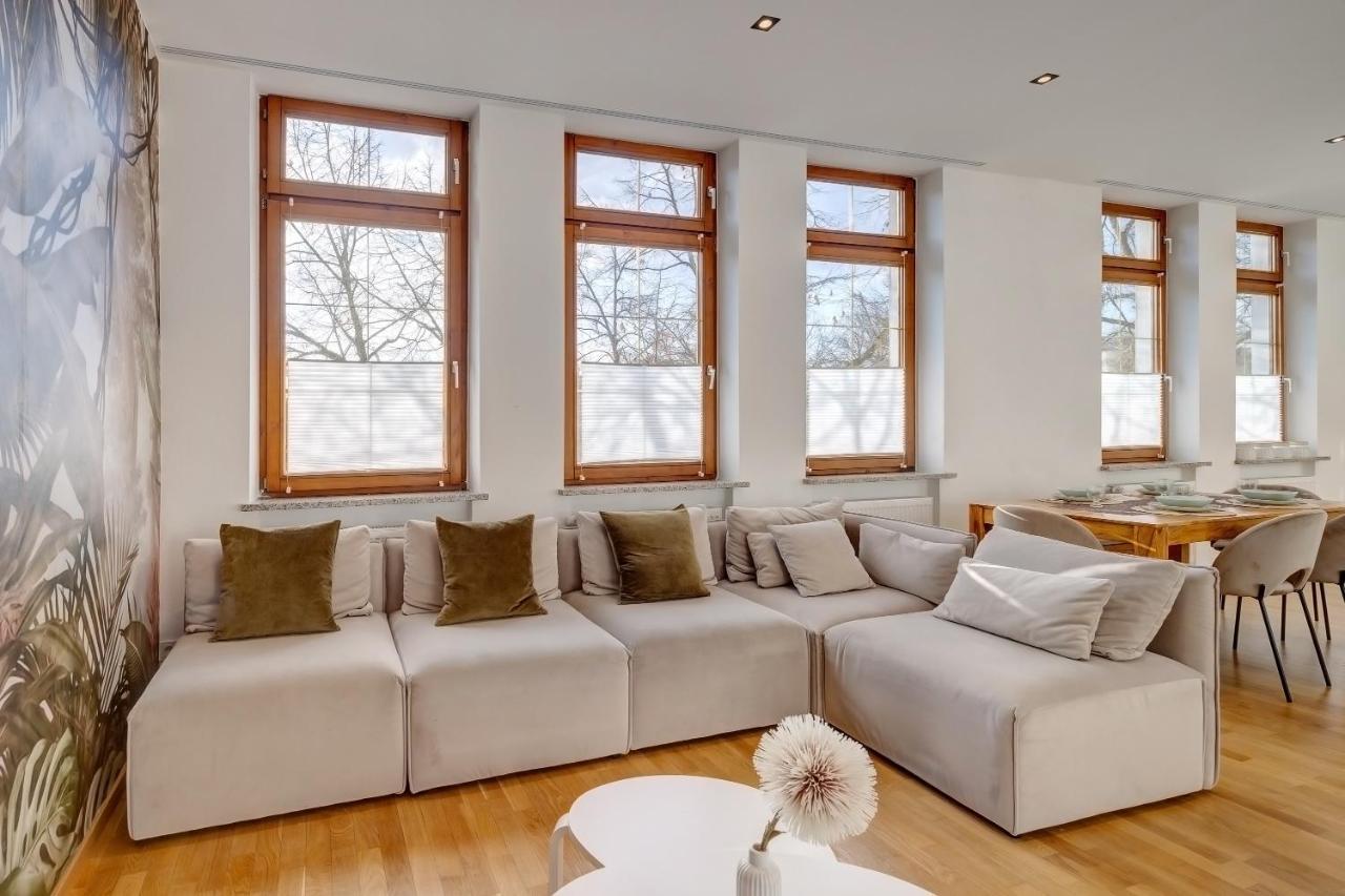 Kaza Guesthouse, Centrally Located 2 & 3 Bedroom Apartments In Augsbourg Extérieur photo