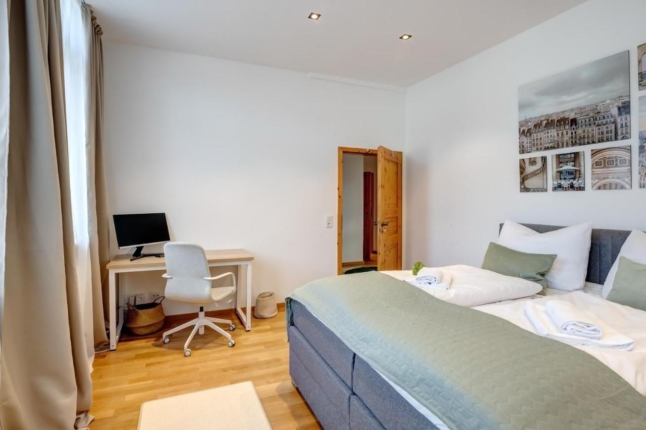 Kaza Guesthouse, Centrally Located 2 & 3 Bedroom Apartments In Augsbourg Extérieur photo