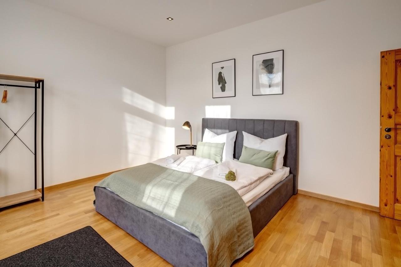 Kaza Guesthouse, Centrally Located 2 & 3 Bedroom Apartments In Augsbourg Extérieur photo