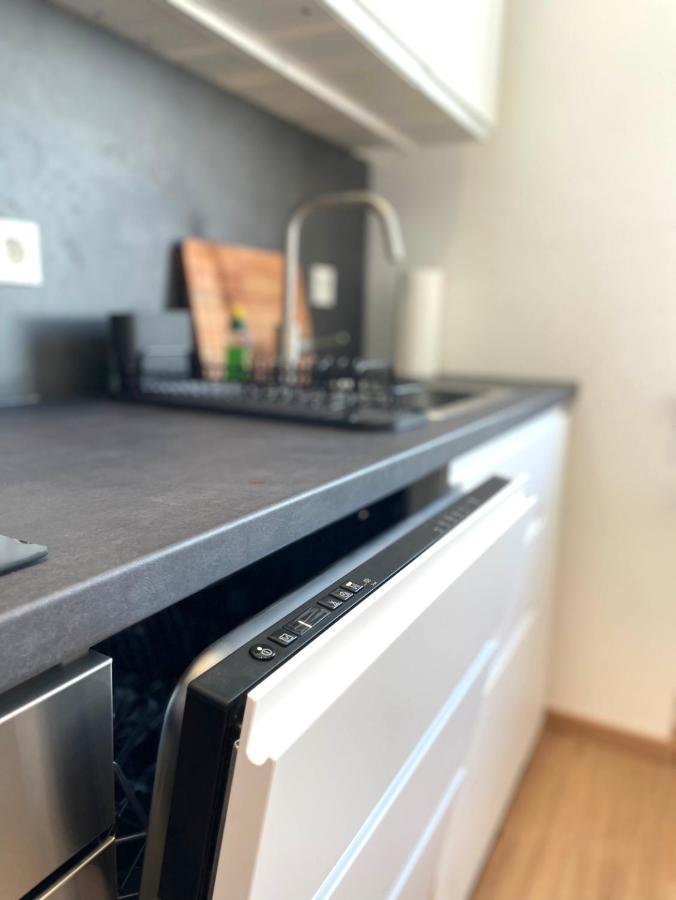 Kaza Guesthouse, Centrally Located 2 & 3 Bedroom Apartments In Augsbourg Extérieur photo