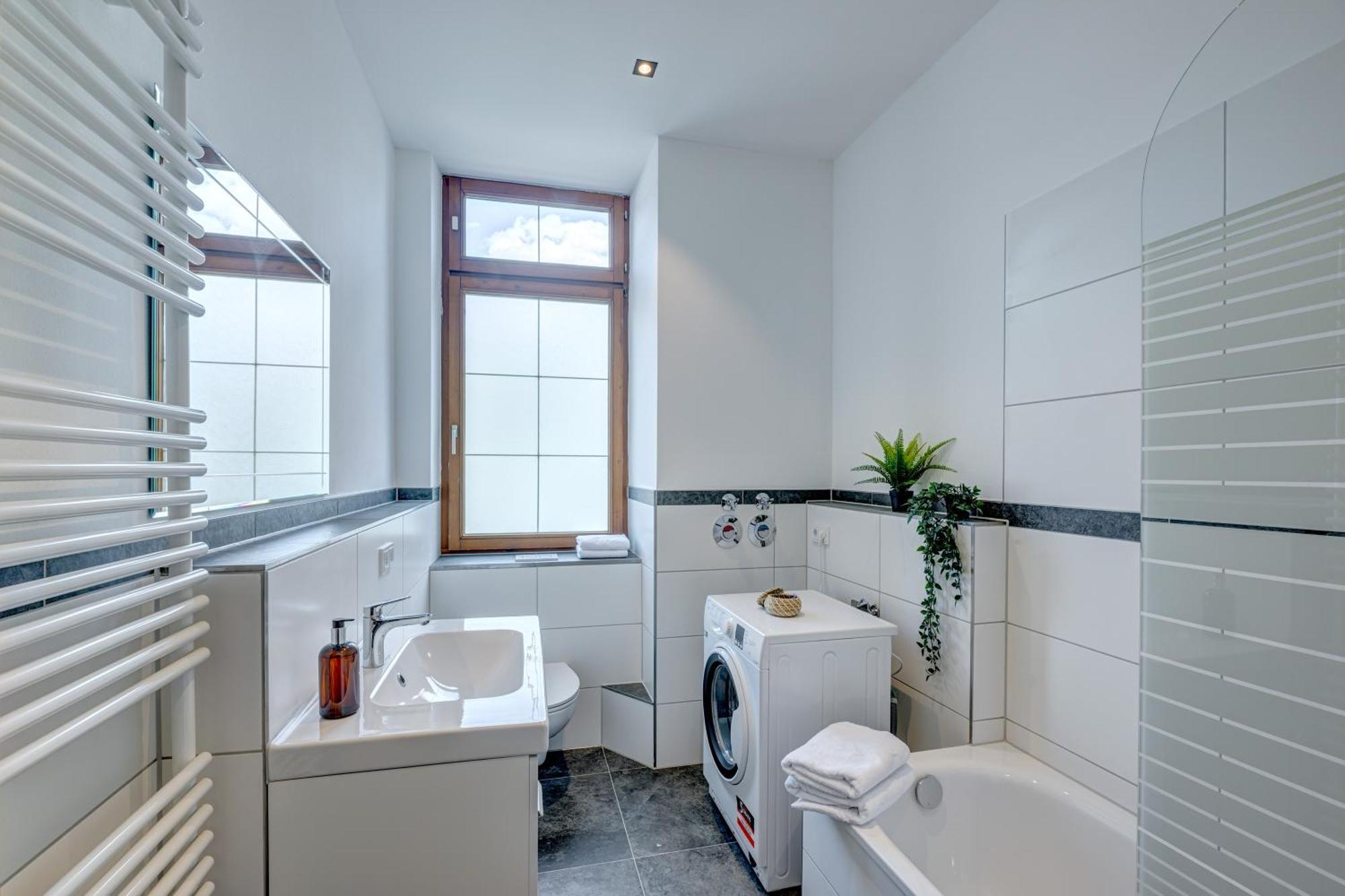 Kaza Guesthouse, Centrally Located 2 & 3 Bedroom Apartments In Augsbourg Extérieur photo