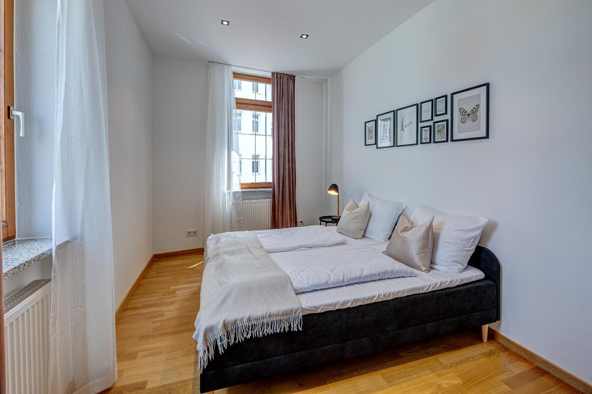 Kaza Guesthouse, Centrally Located 2 & 3 Bedroom Apartments In Augsbourg Extérieur photo